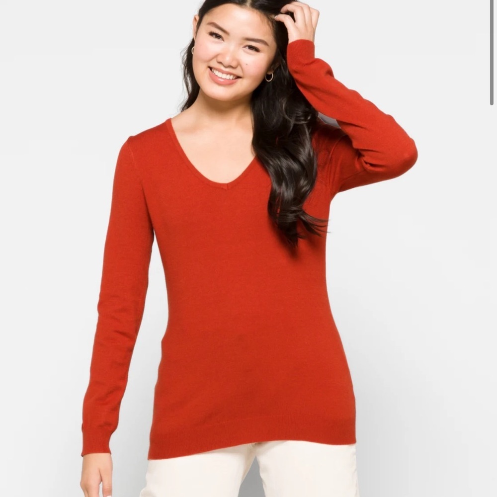 LOVE ELLIE
Mia‎ Back Detail Sweater